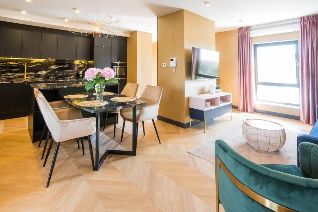 Apartament Luksusowy penthouse z jacuzzi i widokiem na morze Gdynia Zewnętrze zdjęcie